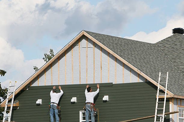 Professional Siding Contractor technician working in Landrum, SC