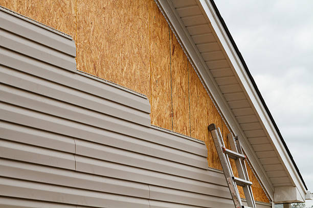 24/7 Emergency Siding Contractor experts in Landrum, SC